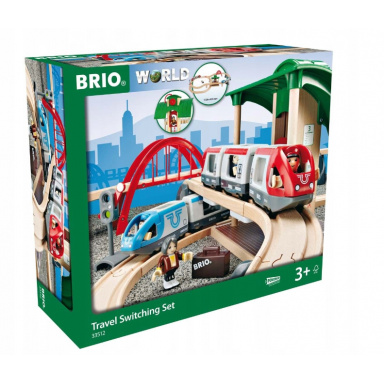 BRIO Vláčkodráha s osobním vlakem, závorami a silničním přejezdem, 33 dílů